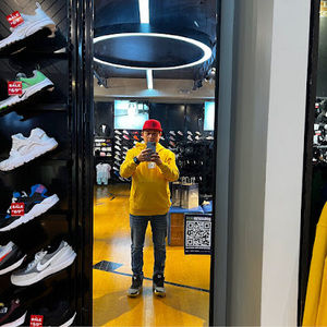 Meet your Posher, Jhon jairo